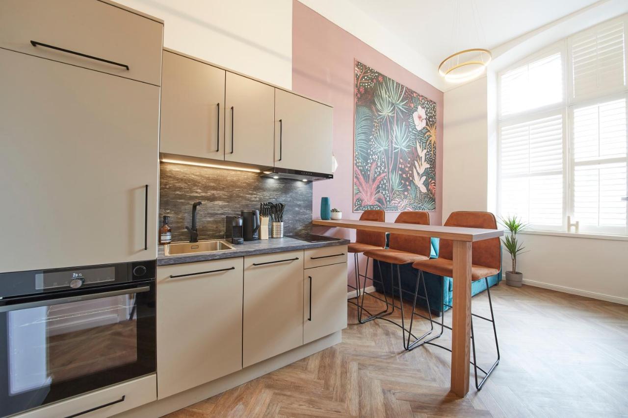 Studio Apartment,1370756612:JPEG